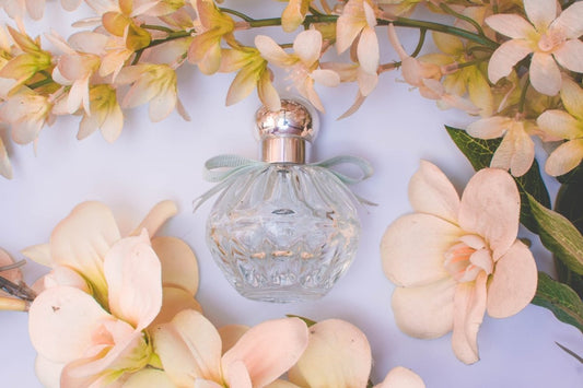 What Perfume Stays On Longest? - MAKNZ PERFUMES